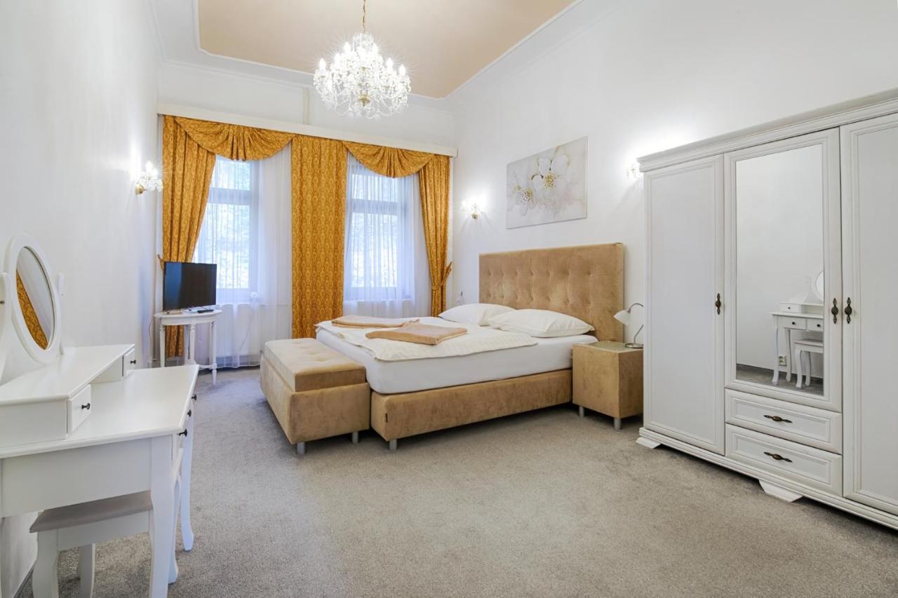 Ld Morava Hotell Karlsbad Exteriör bild