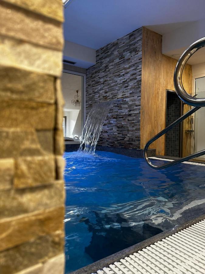 Ld Morava Hotell Karlsbad Exteriör bild